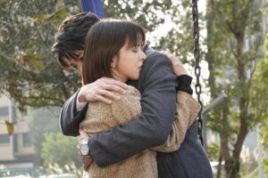 蘇晏霈與他一吻定情！學弟緊張到唇發抖　抓包「親錯位」現場羞翻