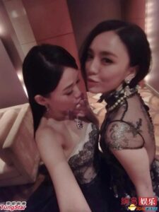 荧屏最爆乳称号！吕佳容爆乳装引陈乔恩赞叹