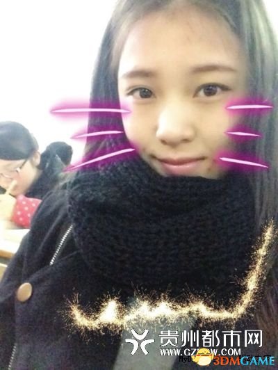 清纯大二女生网售椰子走红 竟有网友当众示爱