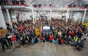 每8.5秒就有1人提走Model Y！特斯拉第600万辆车下线