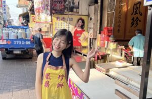 米可白過年回老家賣餅　被問「隆鼻手術」笑翻了